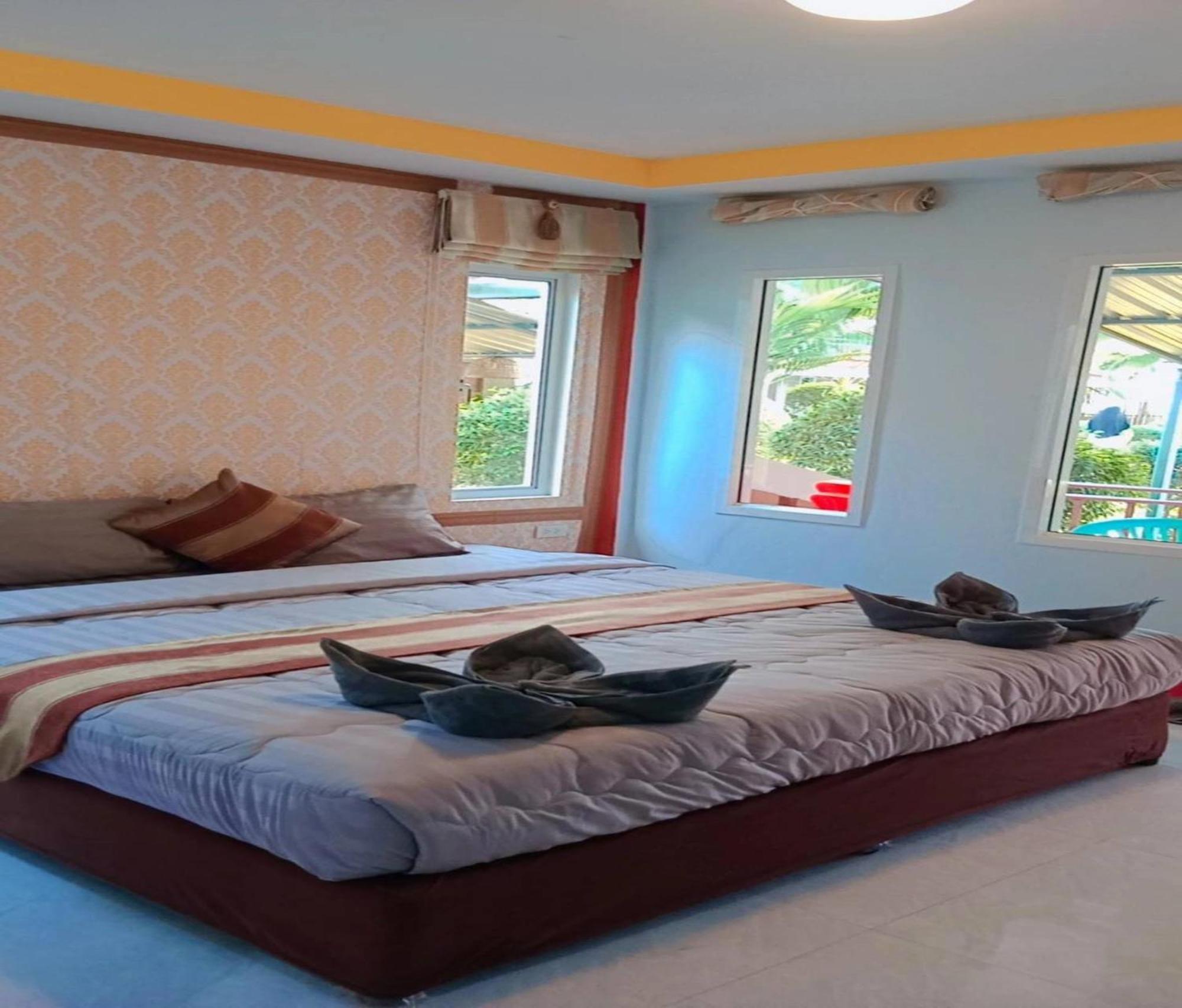 Popular Lanta Resort Koh Lanta Exterior photo