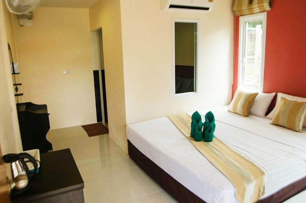 Popular Lanta Resort Koh Lanta Exterior photo